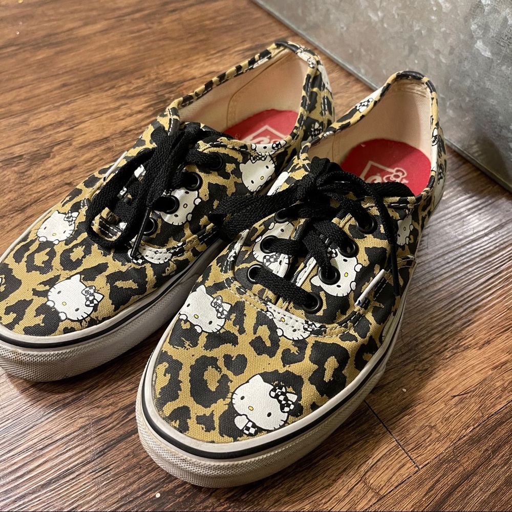 VANS x HelloKitty